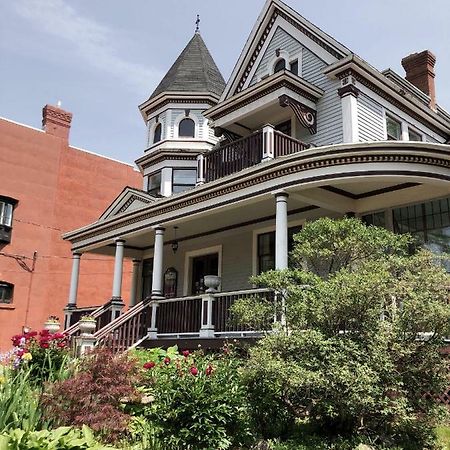 Mahogany Manor Bed & Breakfast Saint John Buitenkant foto