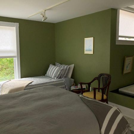 Mahogany Manor Bed & Breakfast Saint John Buitenkant foto