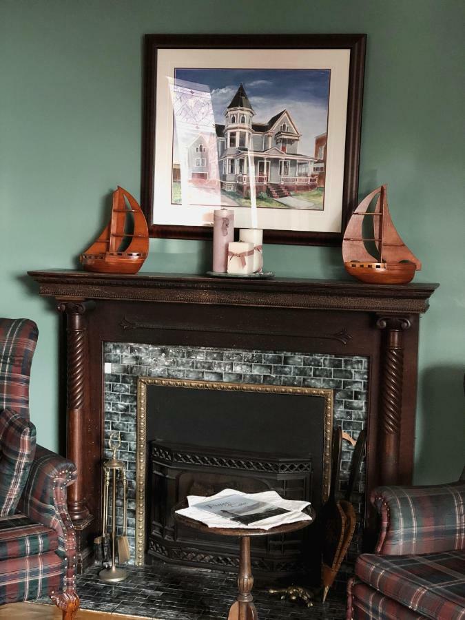 Mahogany Manor Bed & Breakfast Saint John Buitenkant foto