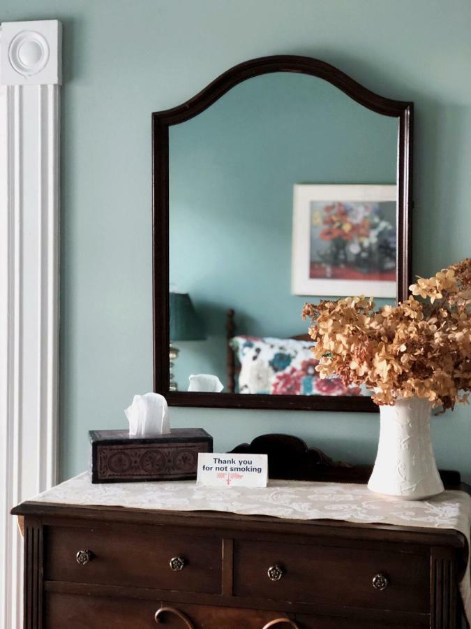Mahogany Manor Bed & Breakfast Saint John Buitenkant foto